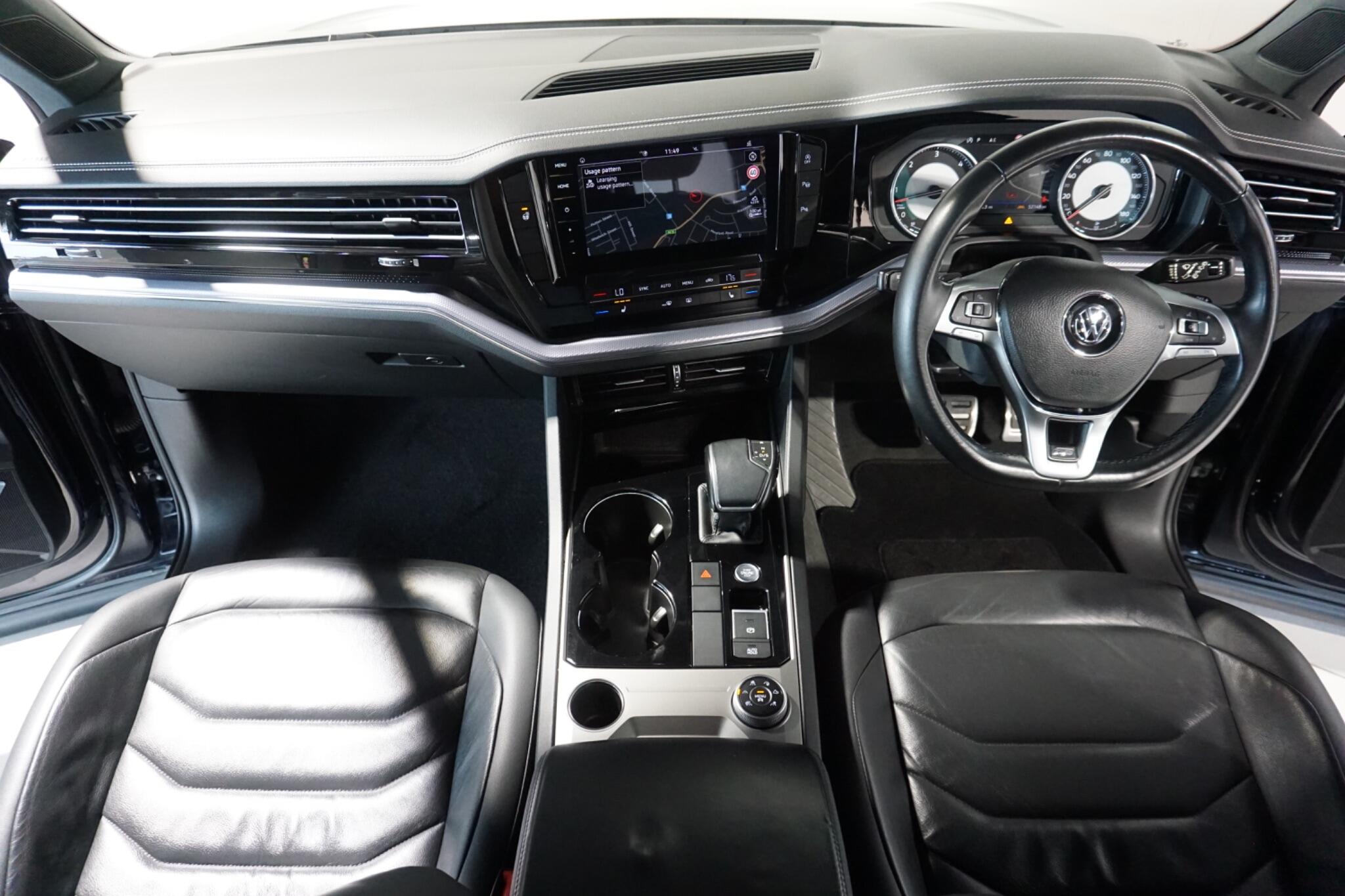 Volkswagen Touareg 3.0 TDI V6 R-Line SUV 5dr Diesel Tiptronic 4Motion Euro 6 (s/s) (286 ps)